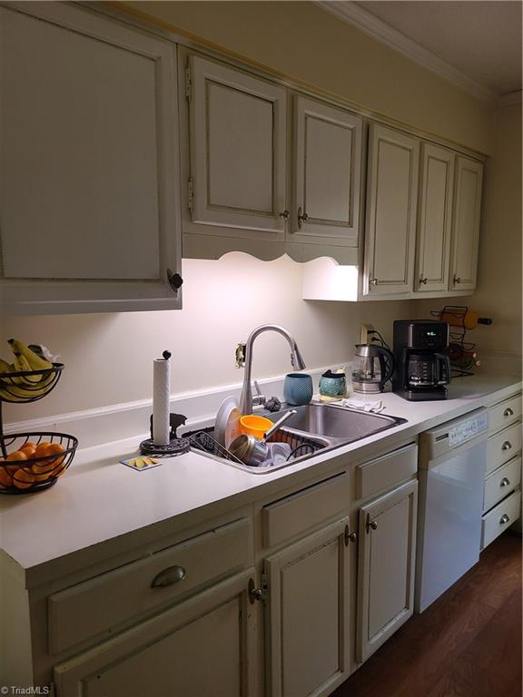 1700 Bolingbroke Road, High Point, North Carolina image 16