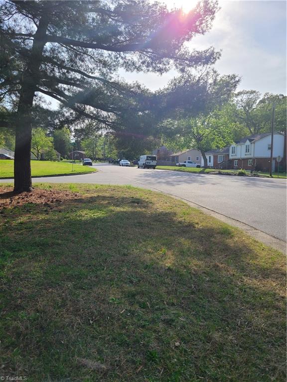 1700 Bolingbroke Road, High Point, North Carolina image 2