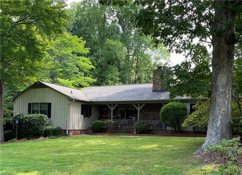 A home in Kernersville