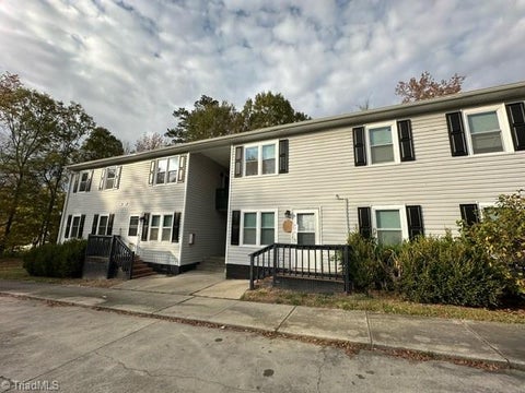 Multifamily For Rent - 1617 Mcpherson Street #D<br/> Greensboro, NC 27405