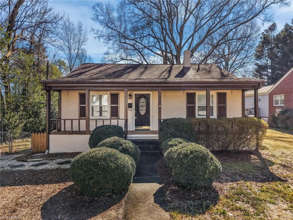 Photo of 2009 Roanoke Drive, Greensboro, NC 27408 (MLS # 1209769)