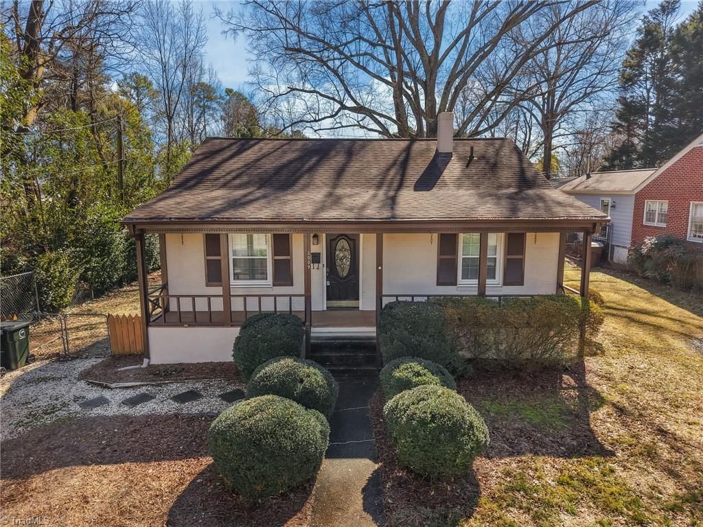 Photo of 2009 Roanoke Drive, Greensboro, NC 27408 (MLS # 1209769)