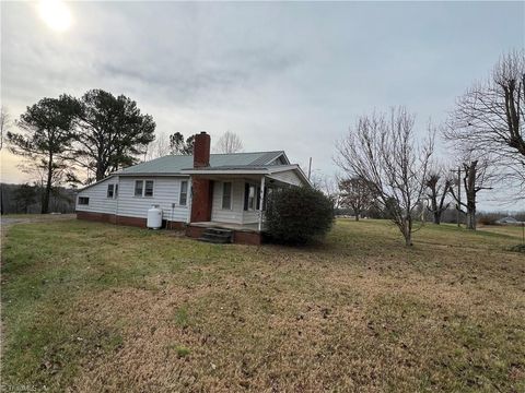 A home in Mount Airy