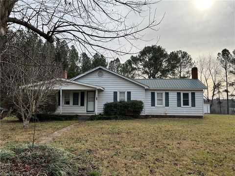 A home in Mount Airy