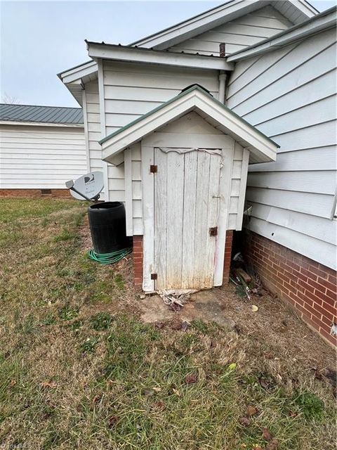 A home in Mount Airy