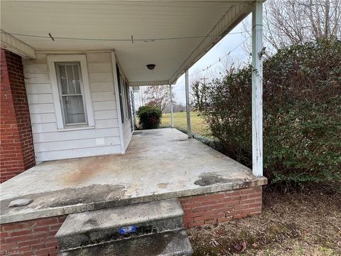 A home in Mount Airy