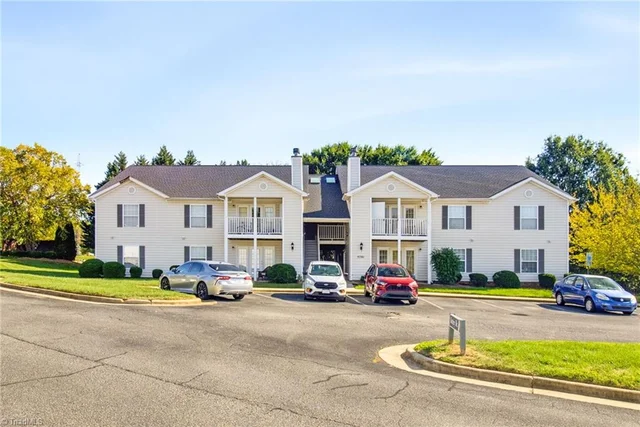 5701 Battery Court Unit D, Greensboro, NC, 27409