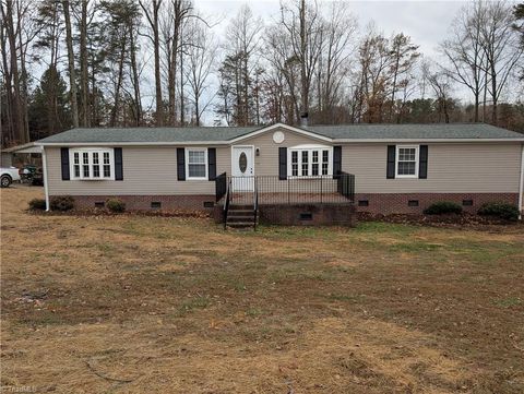 Mobile Home For Sale - 162 Albert Road<br/> Rockingham County, Stokesdale, NC 27357