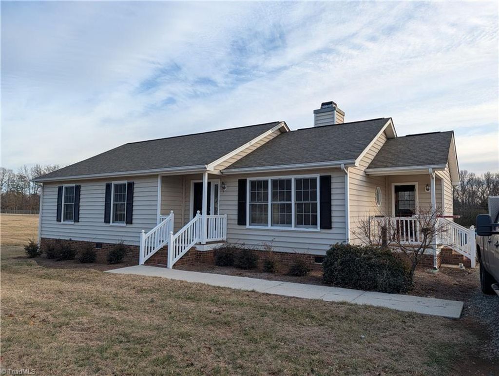 Photo of 2902 Spencers Way, Browns Summit, NC 27214 (MLS # 1209204)