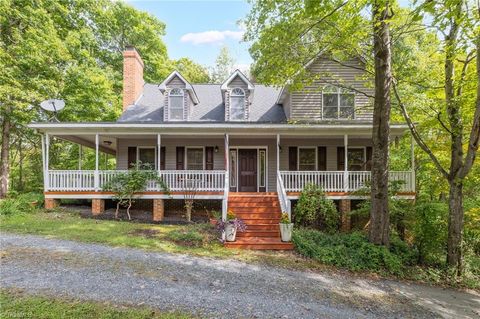 Homes For Sale - 247 Bobwhite Drive<br/> Rockingham County, Reidsville, NC 27320