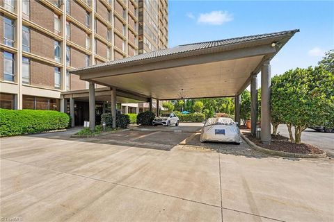 Condo For Sale - 1101 N Elm Street #505<br/> Greensboro, NC 27401