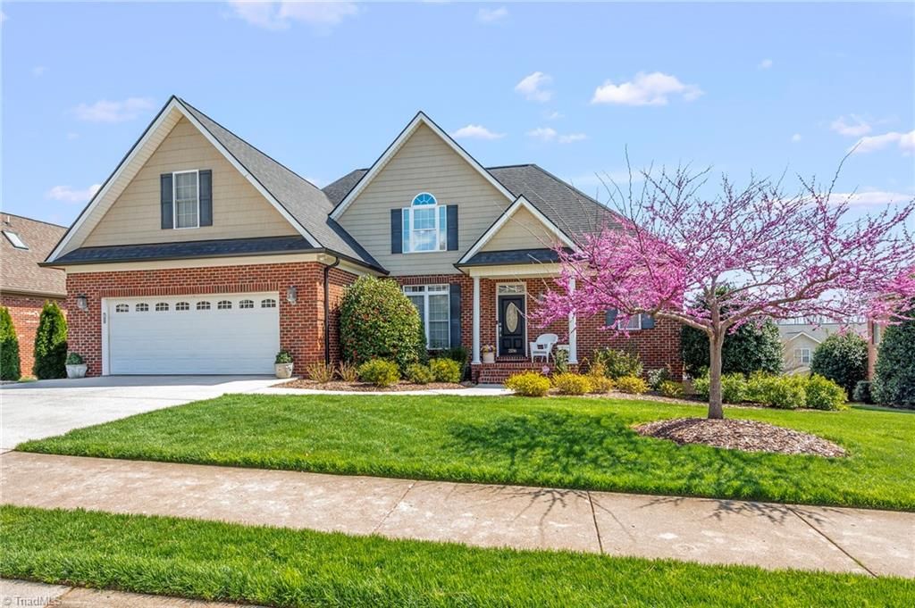 Photo of 2156 Waterford Village Drive, Clemmons, NC 27012 (MLS # 1212799)