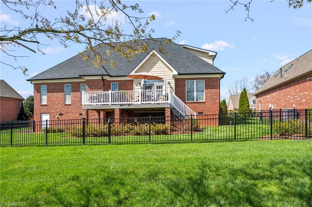 Photo of 2156 Waterford Village Drive, Clemmons, NC 27012 (MLS # 1212799)