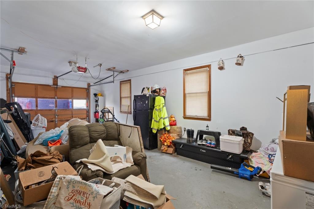 Winston-Salem, North Carolina 27104, United States, 3 Bedrooms Bedrooms, ,2 BathroomsBathrooms,Residential,Active,91999