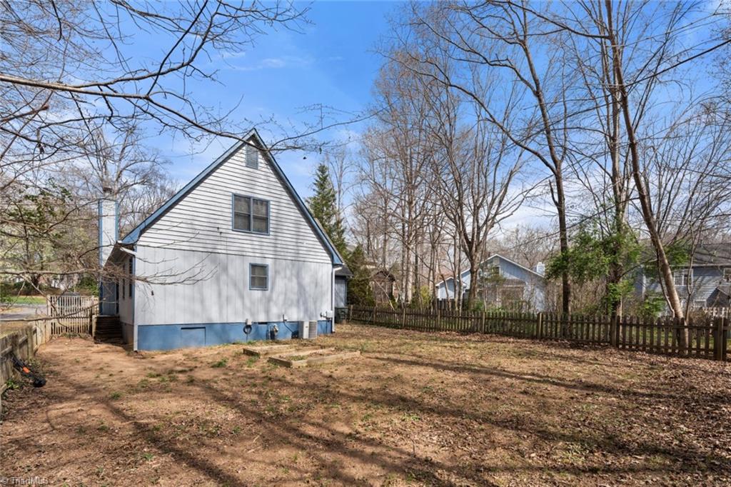 Winston-Salem, North Carolina 27104, United States, 3 Bedrooms Bedrooms, ,2 BathroomsBathrooms,Residential,Active,91999