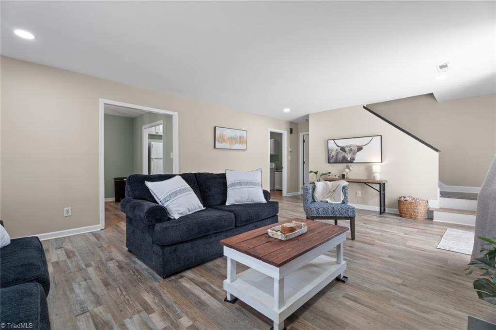 Winston-Salem, North Carolina 27104, United States, 3 Bedrooms Bedrooms, ,2 BathroomsBathrooms,Residential,Active,91999