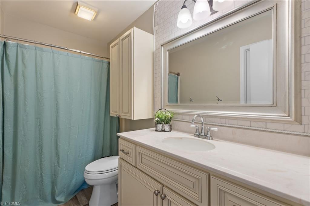 Winston-Salem, North Carolina 27104, United States, 3 Bedrooms Bedrooms, ,2 BathroomsBathrooms,Residential,Active,91999