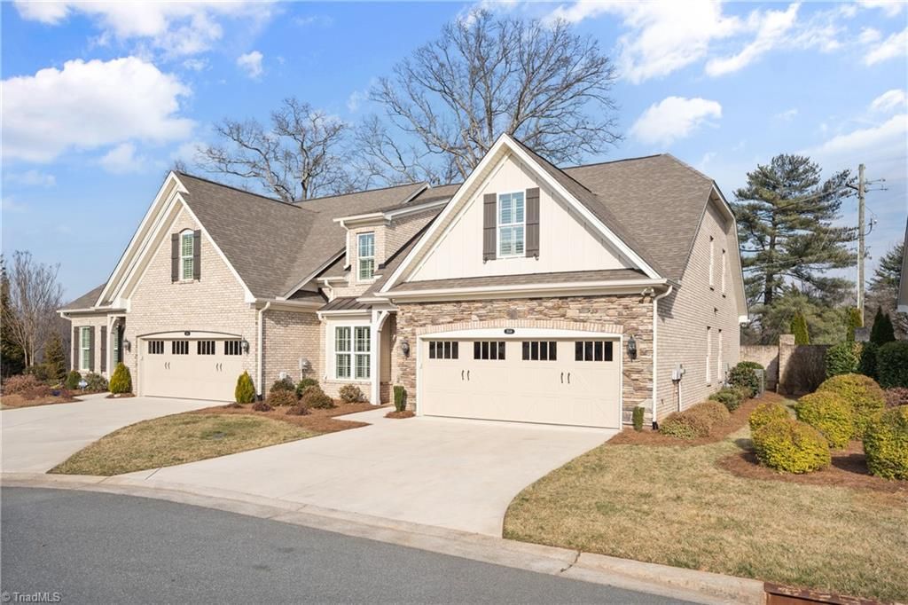 Photo of 3518 Cliffmoor Court, Winston-Salem, NC 27104 (MLS # 1210393)