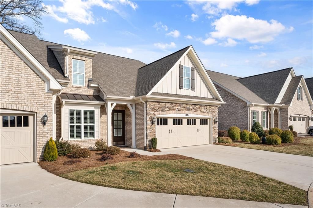 Photo of 3518 Cliffmoor Court, Winston-Salem, NC 27104 (MLS # 1210393)