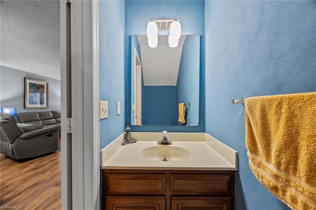 1105 Yellowbell Place, Greensboro, North Carolina image 20