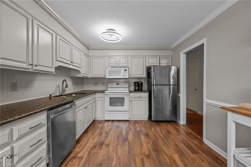 1105 Yellowbell Place, Greensboro, North Carolina image 10