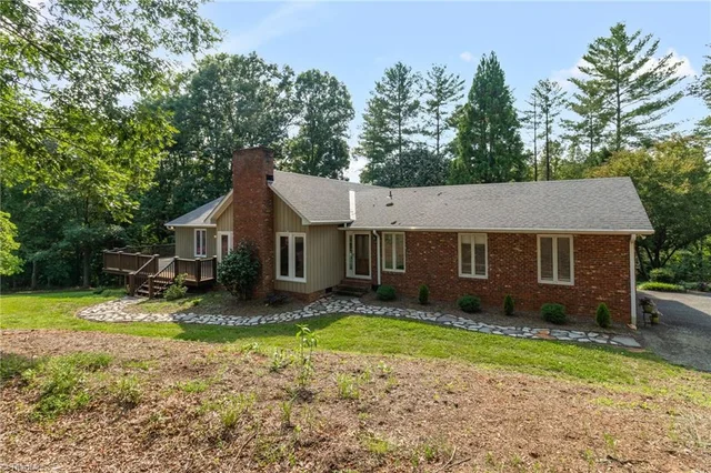 175 Sandtrap Lane, photo 3 of 48