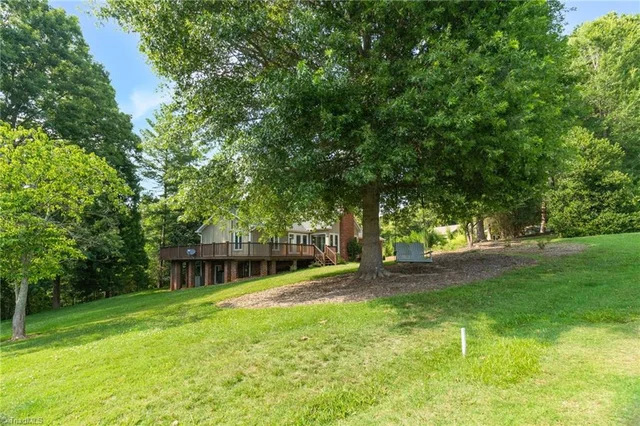 175 Sandtrap Lane, photo 2 of 48