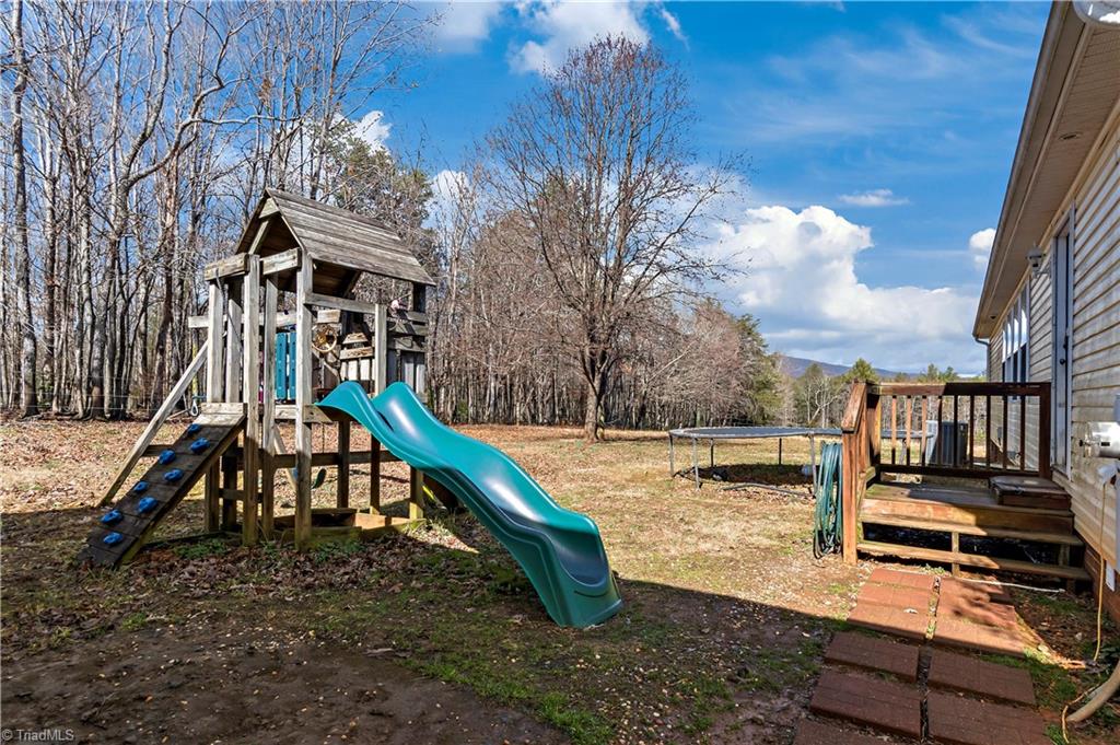 472 Oak Hollow Drive, Thurmond, North Carolina image 27