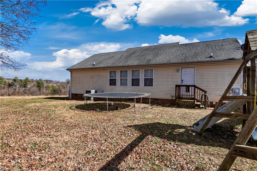 472 Oak Hollow Drive, Thurmond, North Carolina image 28