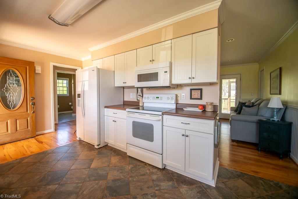 4106 Double B Trail, Hamptonville, North Carolina image 9