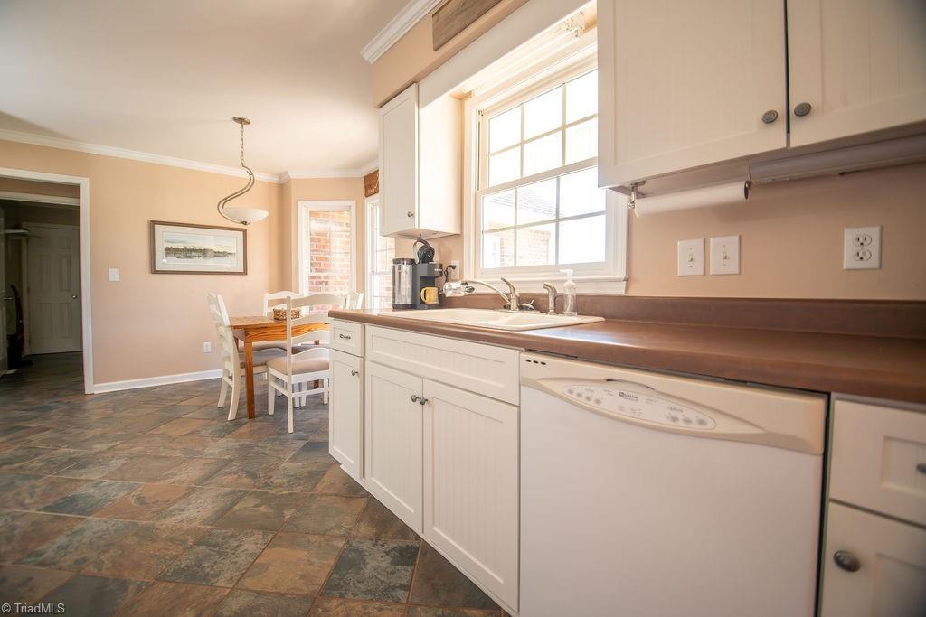 4106 Double B Trail, Hamptonville, North Carolina image 6