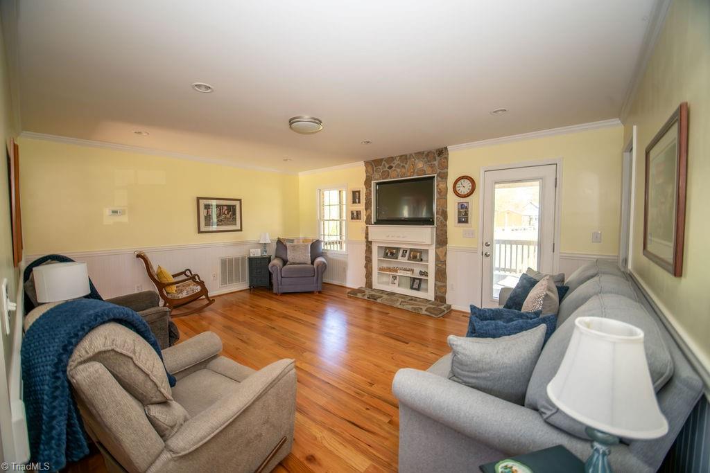 4106 Double B Trail, Hamptonville, North Carolina image 2