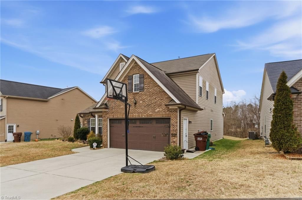 Photo of 512 Paul Pope Road, Thomasville, NC 27360 (MLS # 1207745)