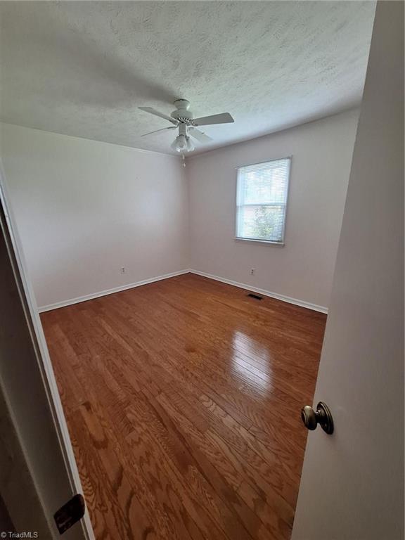 116 Strawberry Lane, Mount Airy, North Carolina image 16