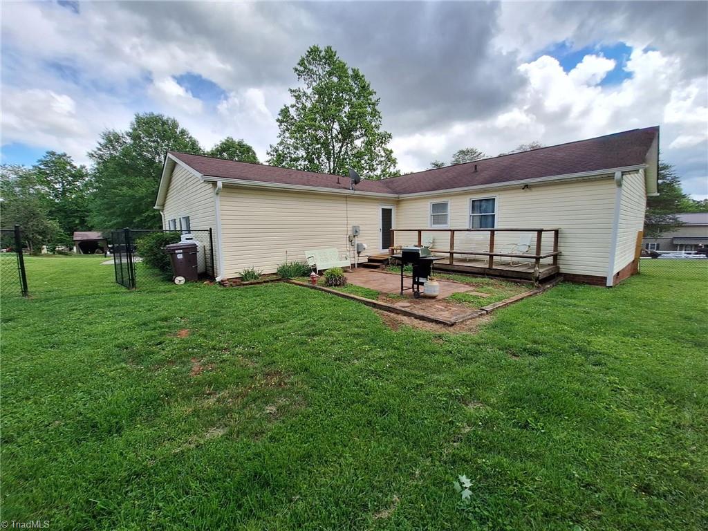 116 Strawberry Lane, Mount Airy, North Carolina image 13