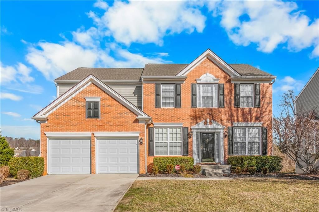 Photo of 1551 Pondhaven Drive, High Point, NC 27265 (MLS # 1207189)