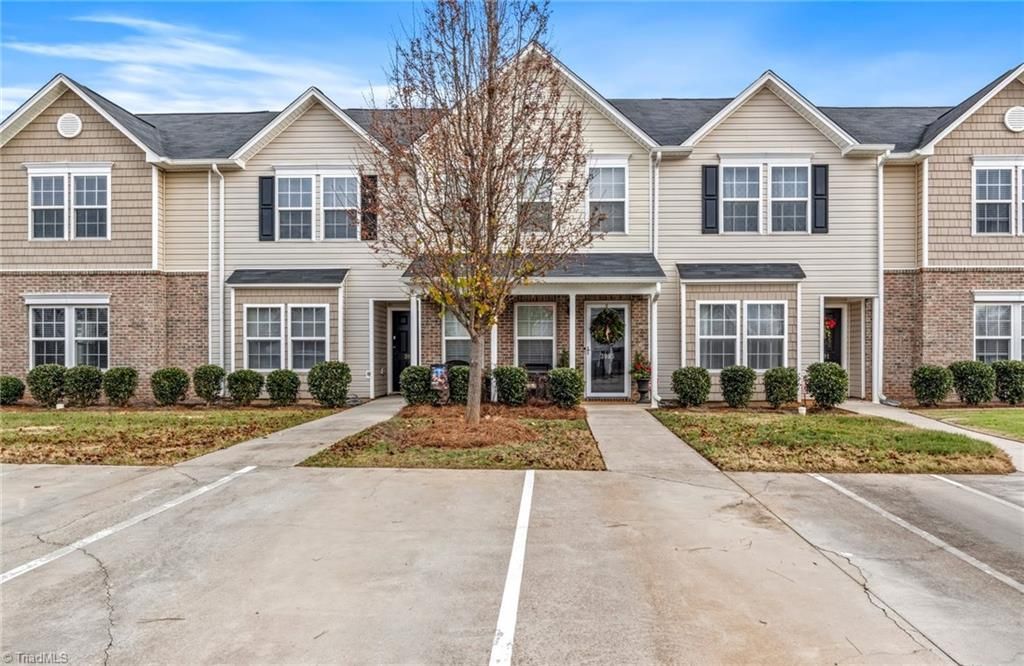Photo of 3985 Village Park Court, Winston-Salem, NC 27127 (MLS # 1204060)