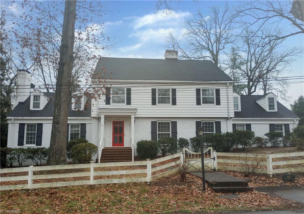 801 W Parkway Avenue