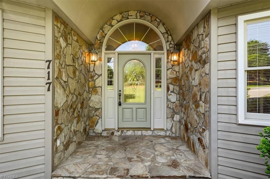 Photo of 717 Guilford Road, Jamestown, NC 27282 (MLS # 1216732)