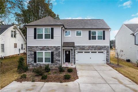 4627 Shattalon Drive Winston-Salem NC 27106