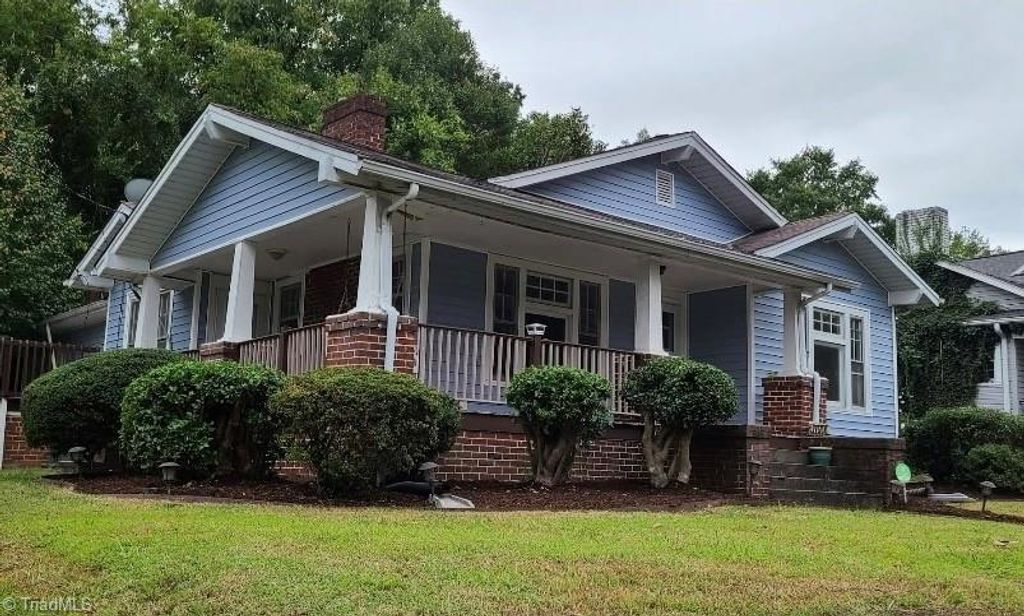 Photo of 1500 W Academy Street, Winston-Salem, NC 27103 (MLS # 1211389)