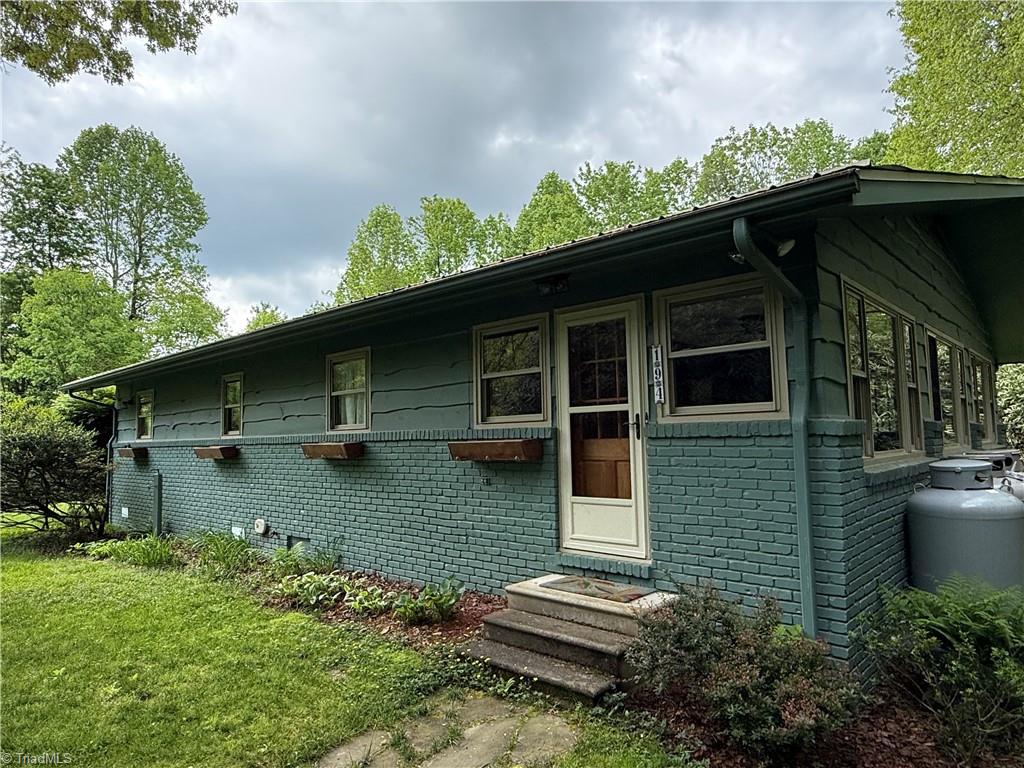 194 Abbey Road, Boone, North Carolina image 1