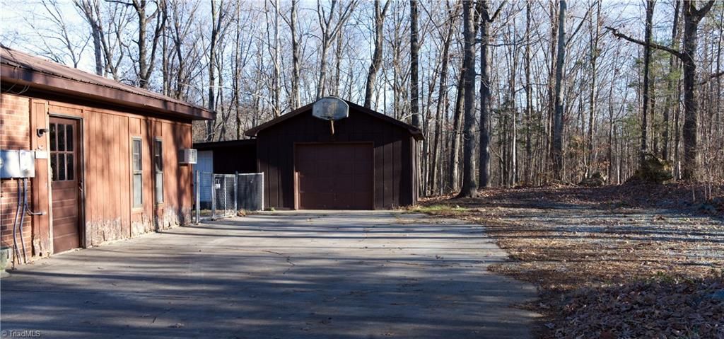 Photo of 3622 Lower Lake Road, Thomasville, NC 27360 (MLS # 1203803)