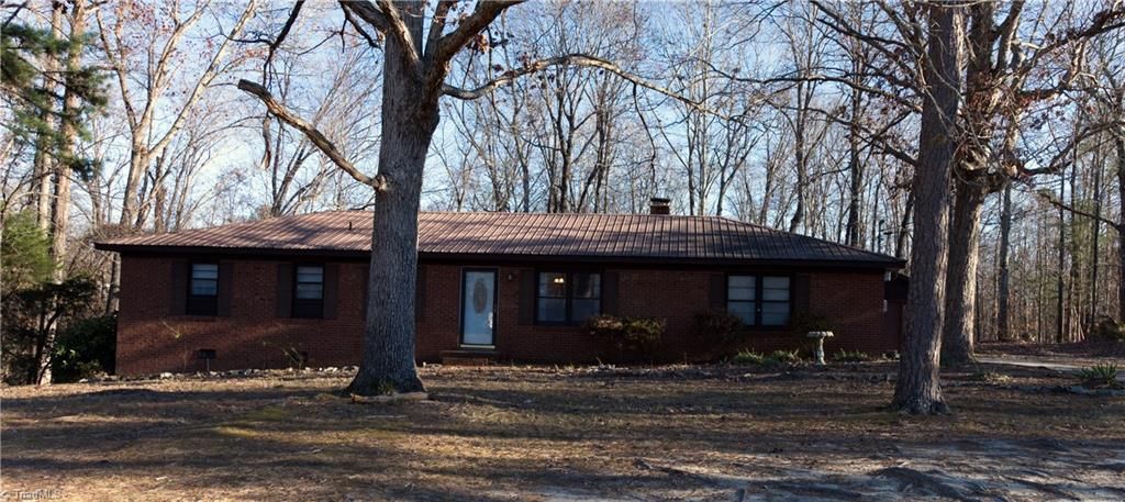 Photo of 3622 Lower Lake Road, Thomasville, NC 27360 (MLS # 1203803)