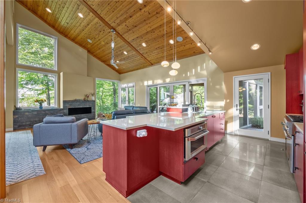 343 Lakewood Pointe Drive, Roxboro, North Carolina image 9