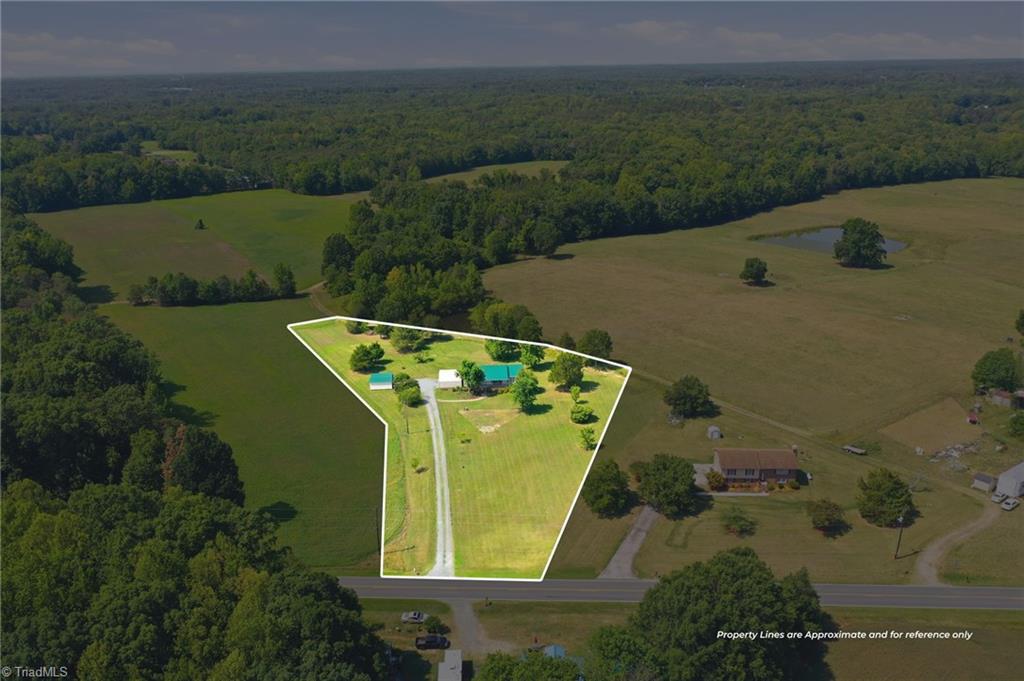 Photo of 852 Boone Road, Burlington, NC 27217 (MLS # 1226992)