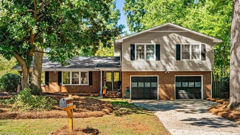 Photo for 801 Winview Drive