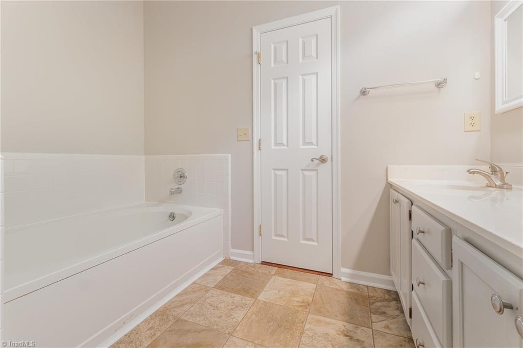 4123 Silver Fox Court, High Point, North Carolina image 17