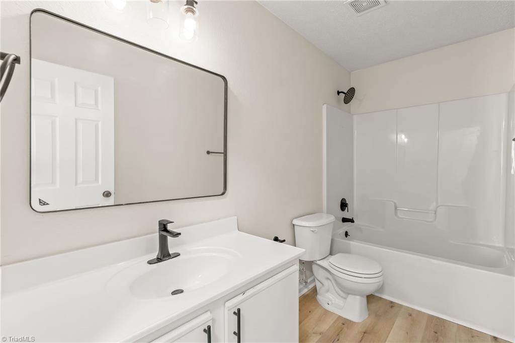 1708 Hertford Street, Greensboro, North Carolina image 18