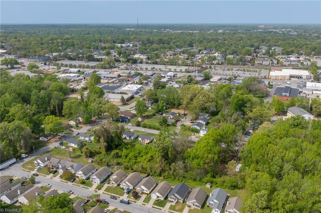 1708 Hertford Street, Greensboro, North Carolina image 29